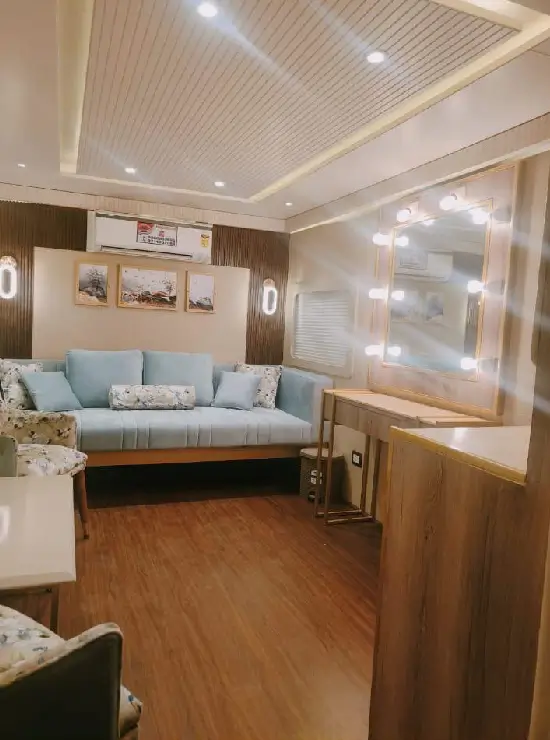 Kalra Vanity Van Shoot vanity van on rent in jaipur