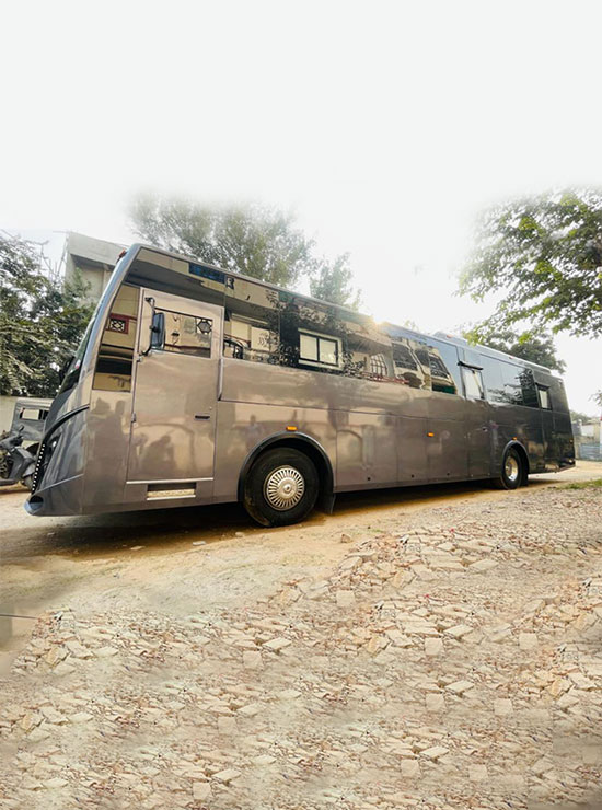Kalra Vanity Van Shoot Luxury Vanity Van Jaipur